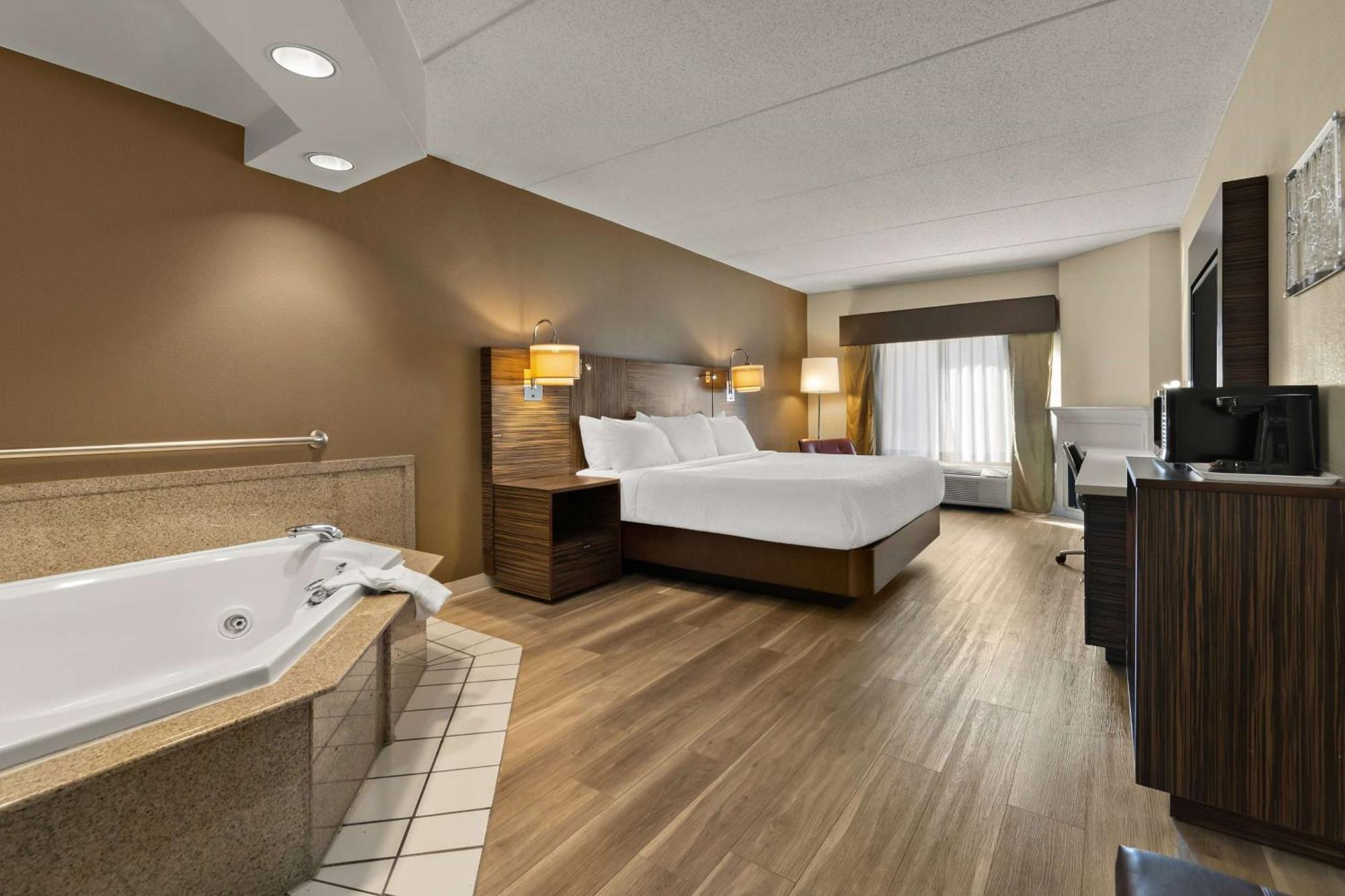 Ramada By Wyndham Harrisburg/Hershey Area Exterior foto