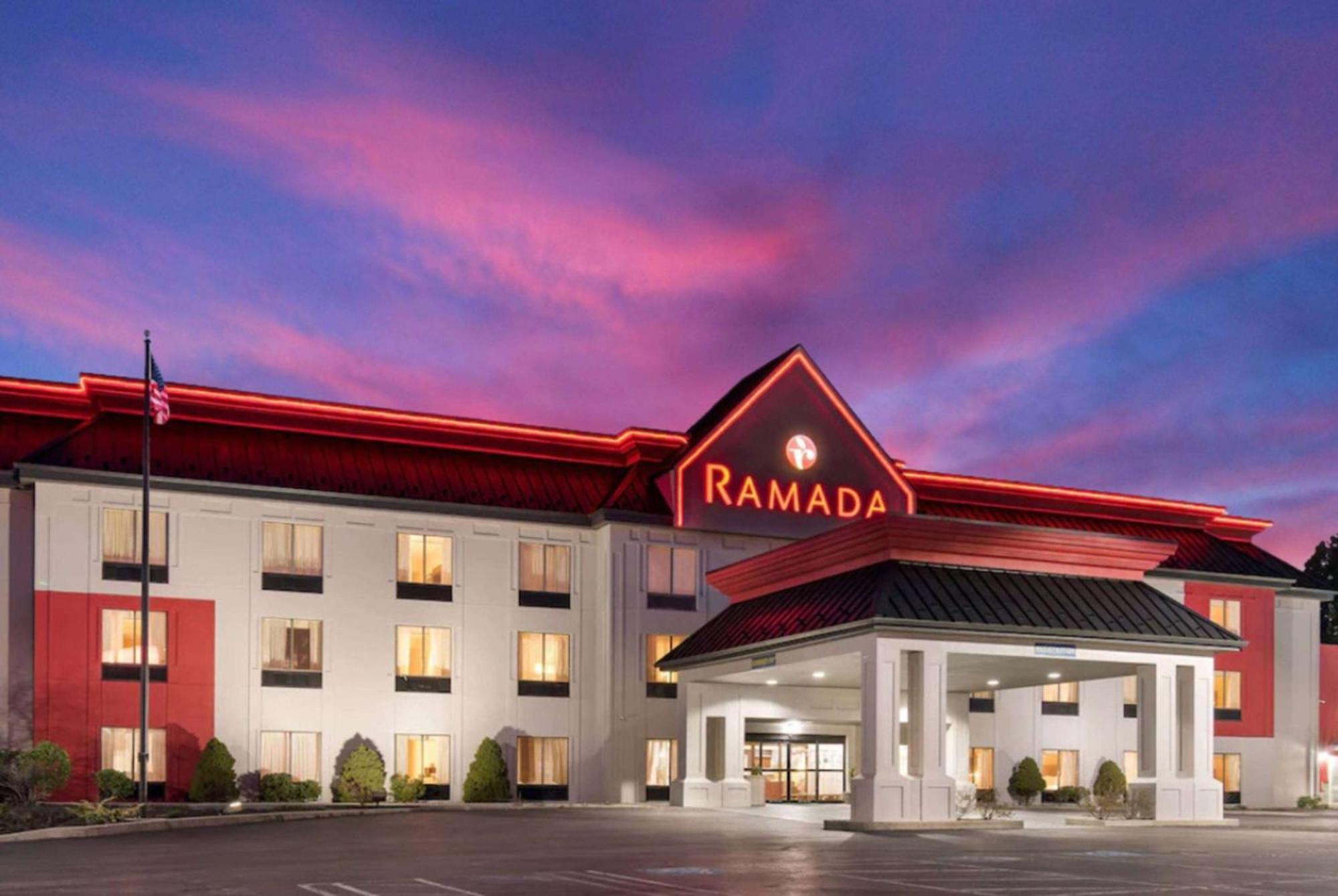 Ramada By Wyndham Harrisburg/Hershey Area Exterior foto